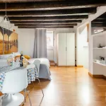 Just Here Apartments - La mansarda